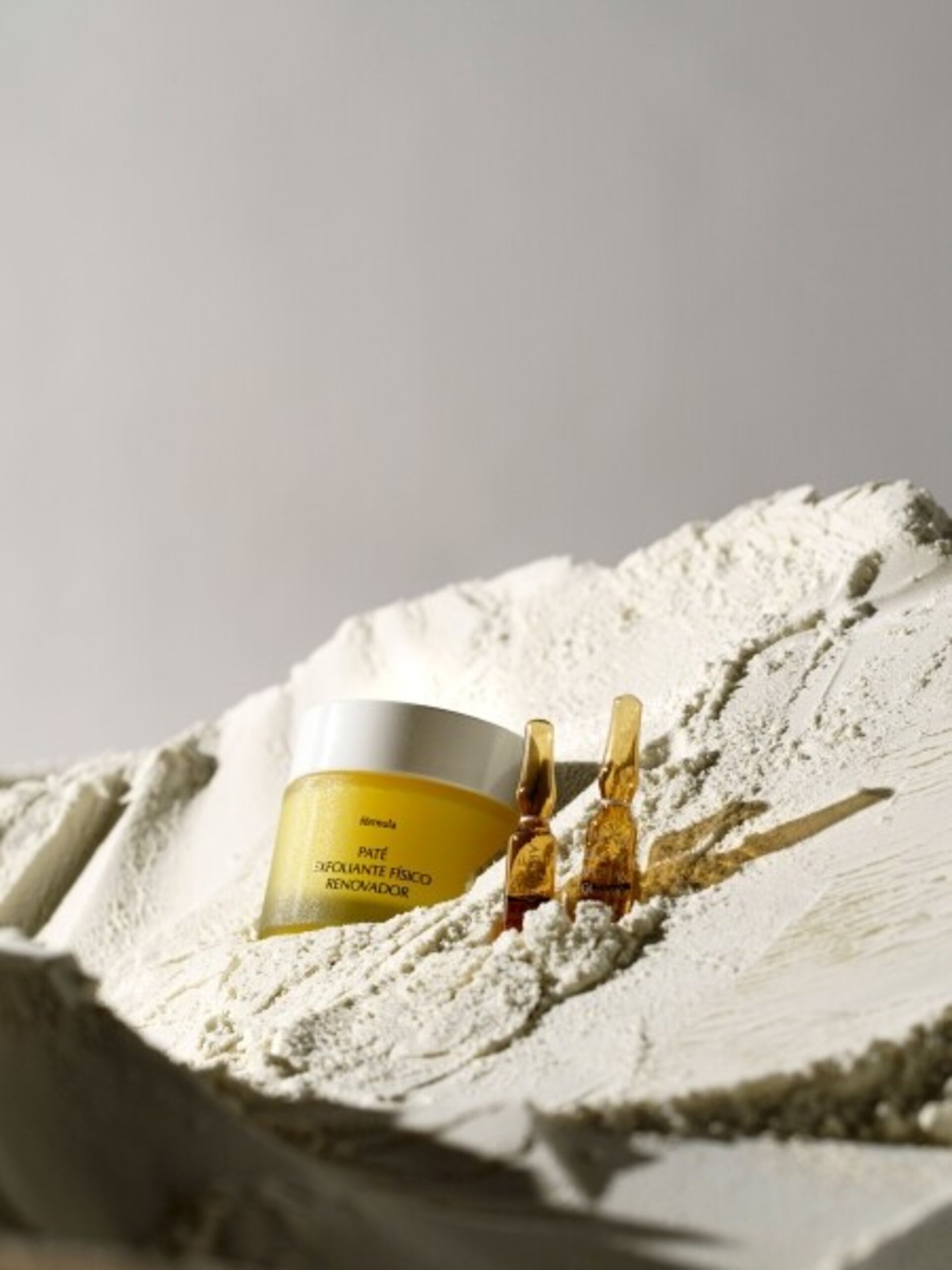 Arturo Alba Paté Exfoliante Renovador 50 g – Exfoliante Suave Facial y Corporal - 2