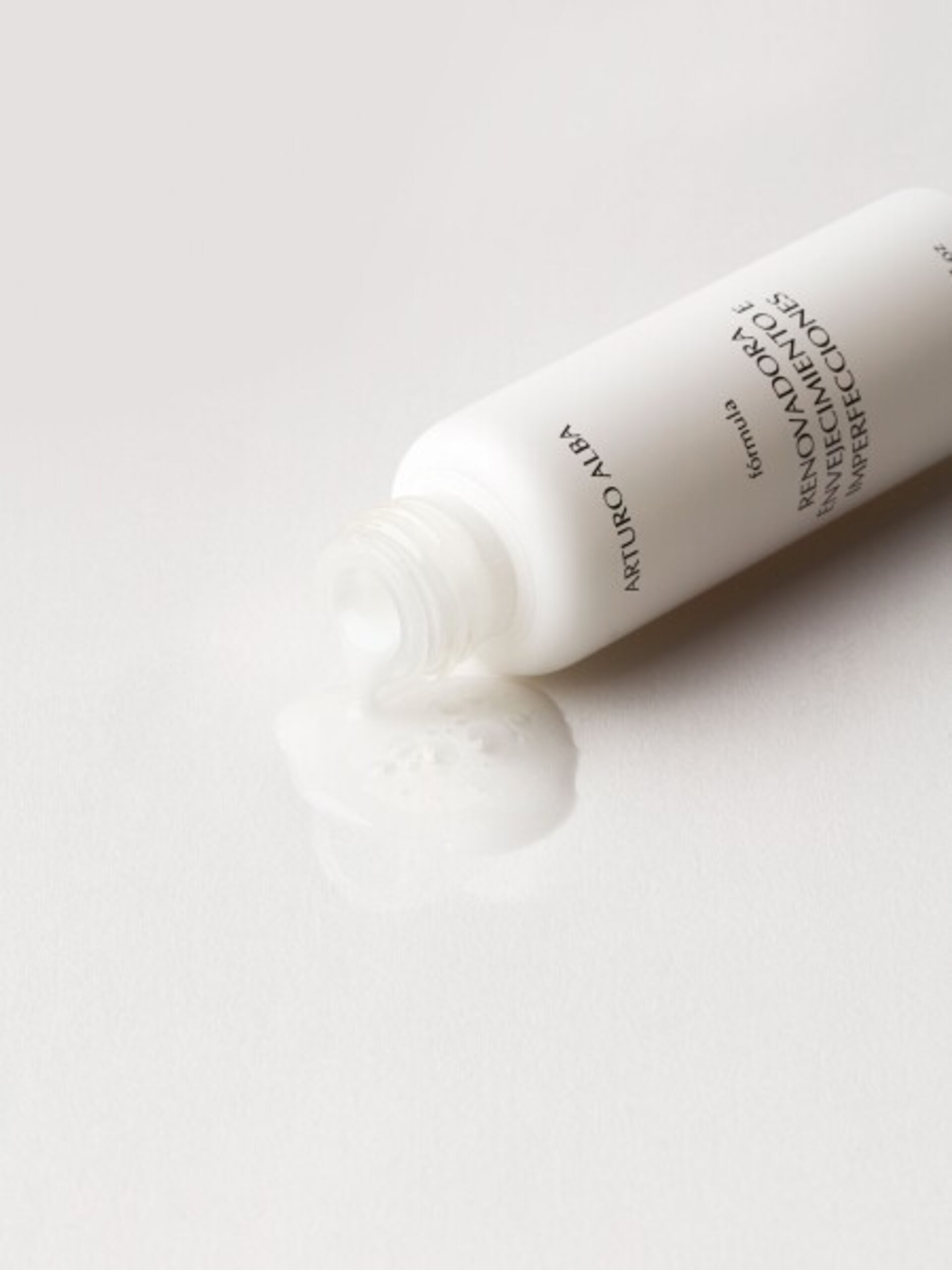 Arturo Alba Fórmula Renovadora Envejecimiento e Imperfecciones 30 ml – Sérum - 2